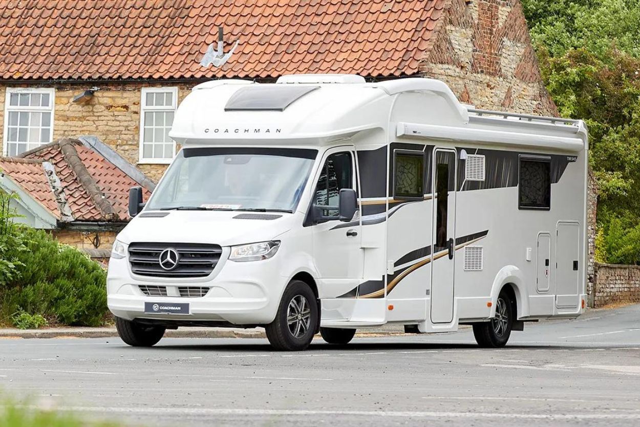 coachman travel master